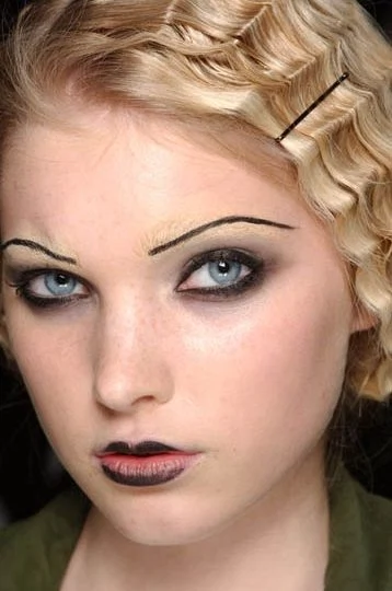 John Galliano AW06. Source: Jason Lloyd Evans