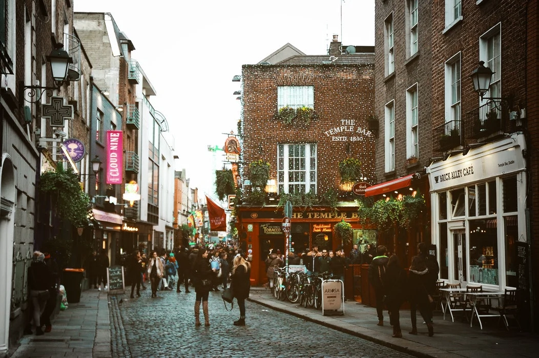The seven best spots in Dublin for people watching