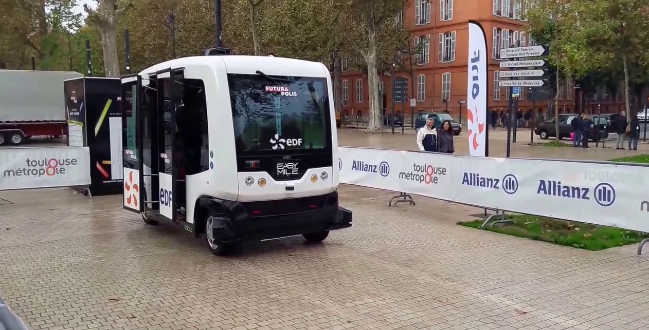 Take a ride on Ireland’s first ever driverless public transport