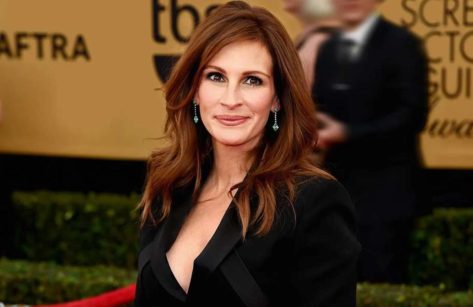 Julia Roberts’ infamous red carpet ‘moment’ didn’t happen for the reason we thought