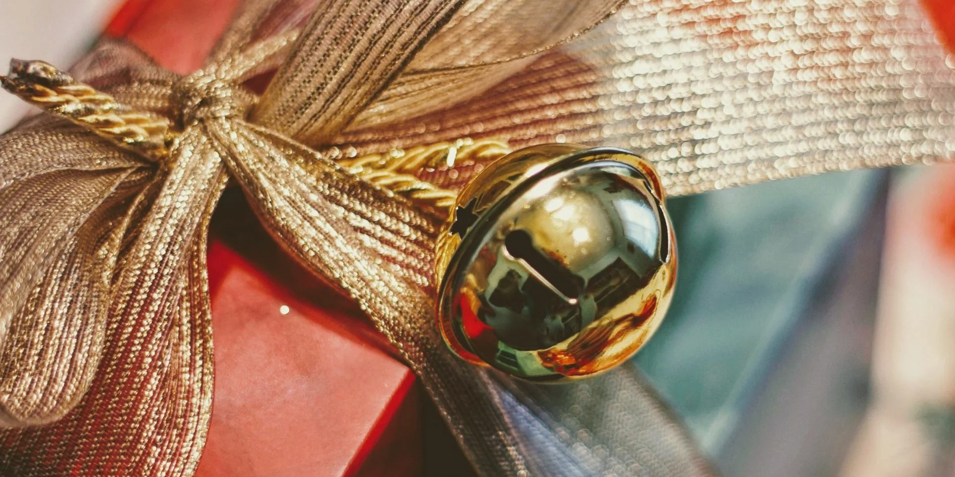 Thoughtful Kris-Kindle gifts under €25 for both men and women