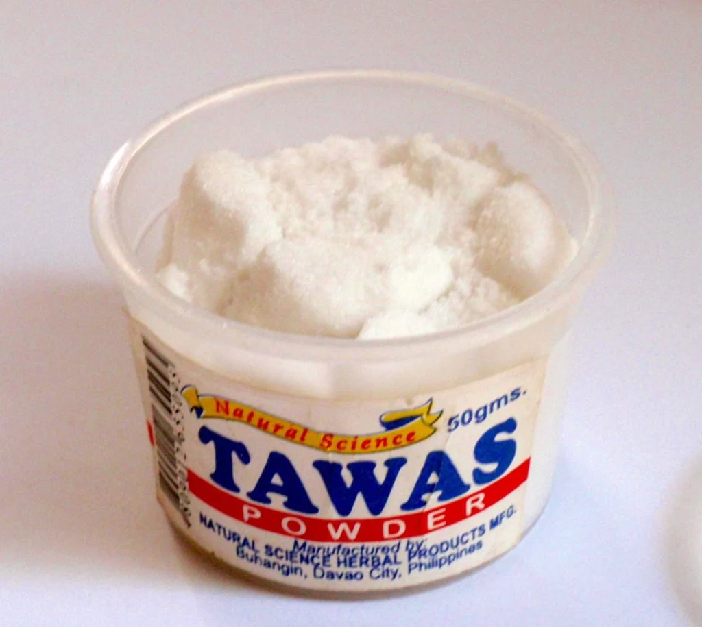 Tawas Whitening powder: a cheap, readily available whitening product used by the Asia-Pacific market.