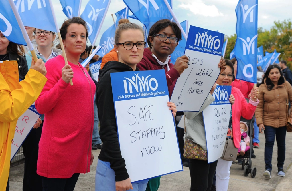 Irish nurses and midwives in Sydney supporting the strike!