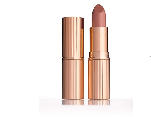 K.I.S.S.I.N.G lipstick