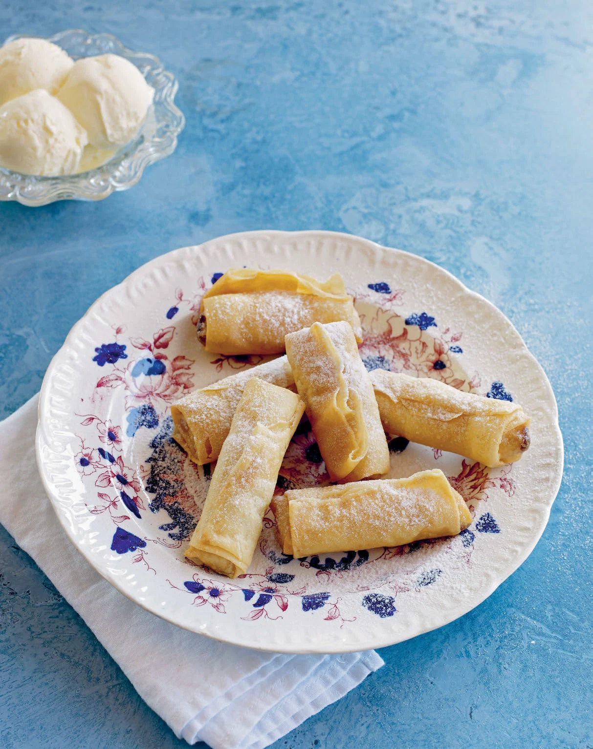 The perfect sweet treat: caramelised banana spring rolls The perfect sweet treat: caramelised banana spring rolls