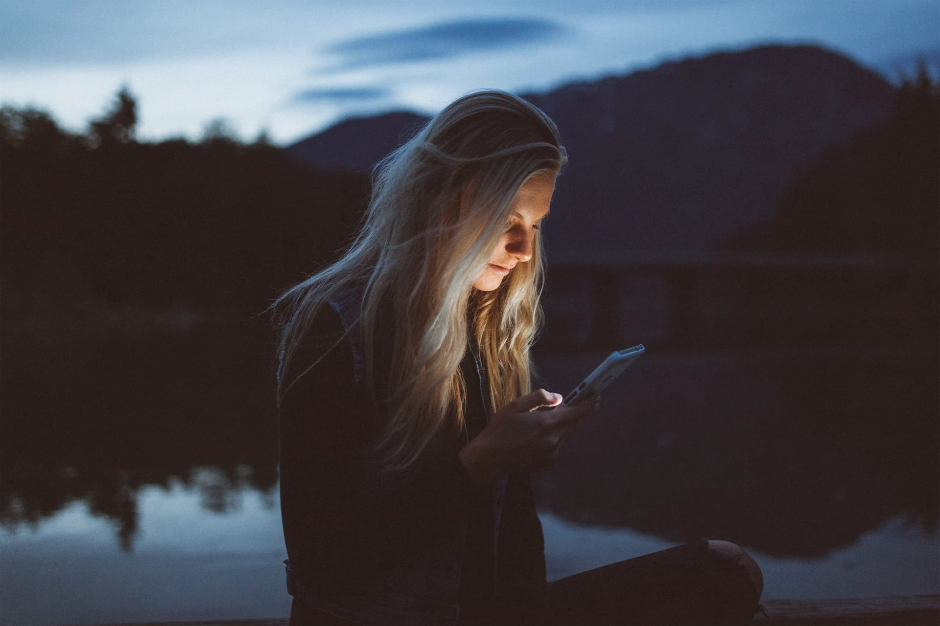 How to get out of your phone addiction rut, according to a digital wellbeing expert