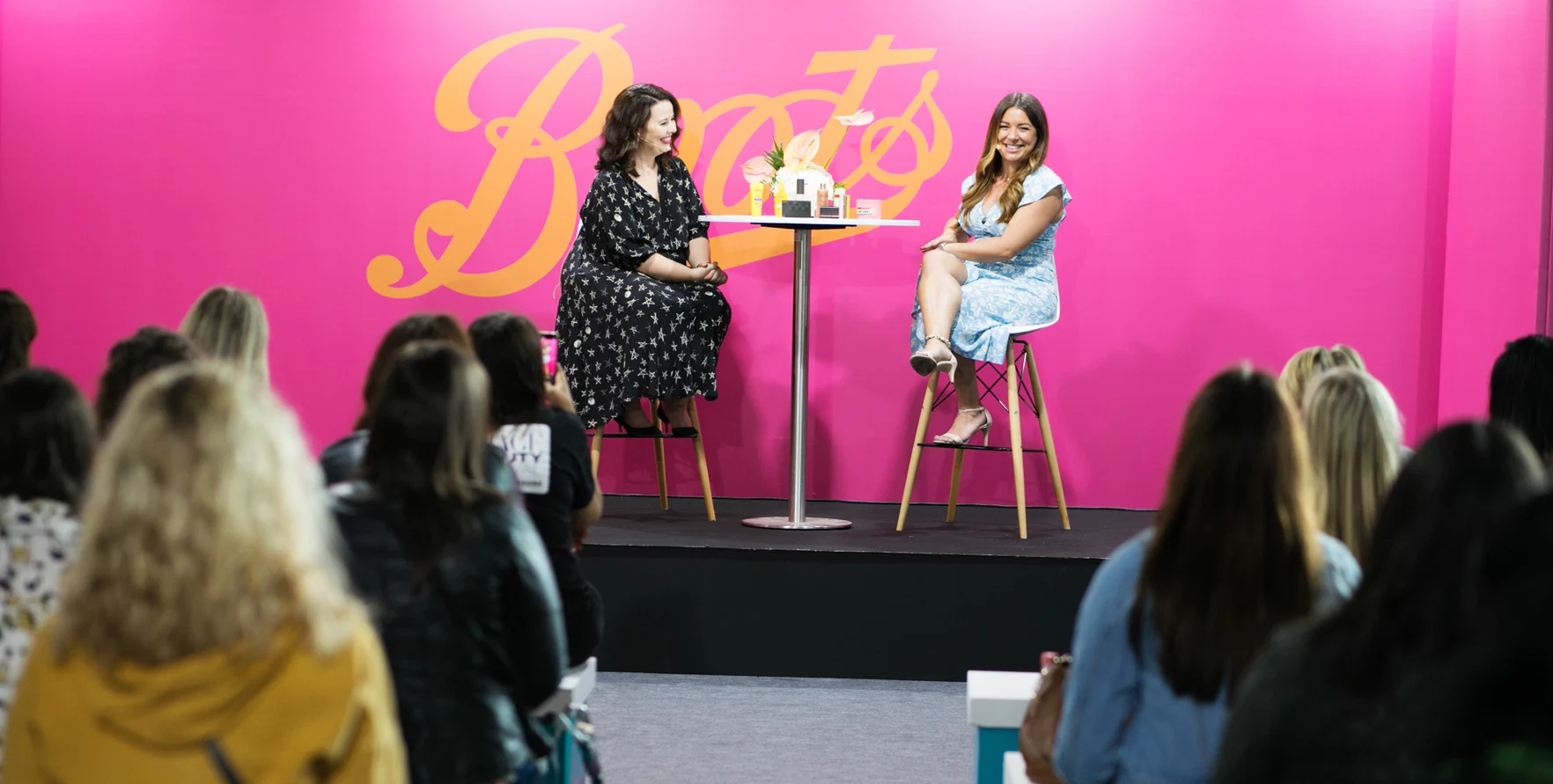 Ten tips on how to stay flawless while travelling