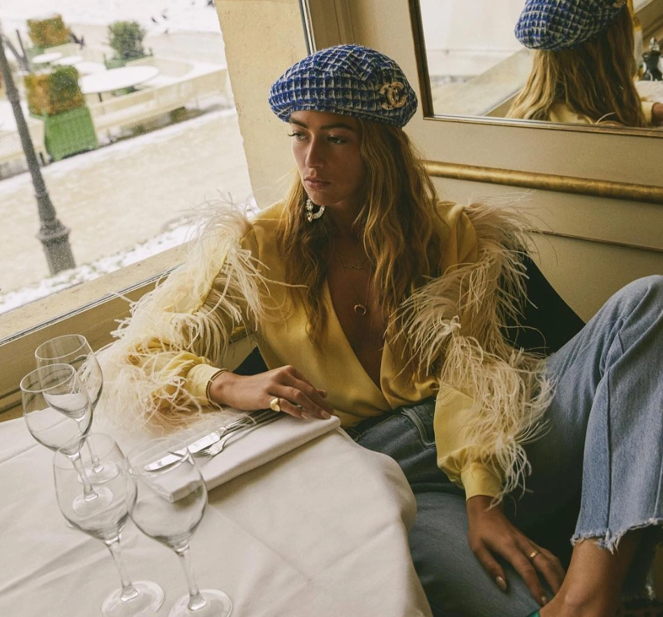 Can’t get enough of feathers? Me neither – shop these 12 pieces now