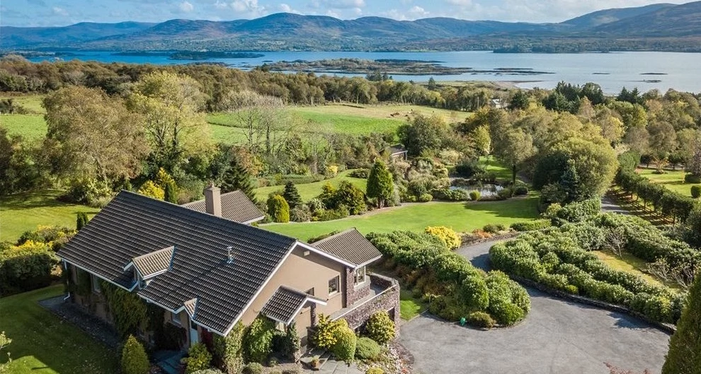 This warm Kerry home, with sea views, will cost you €900,000