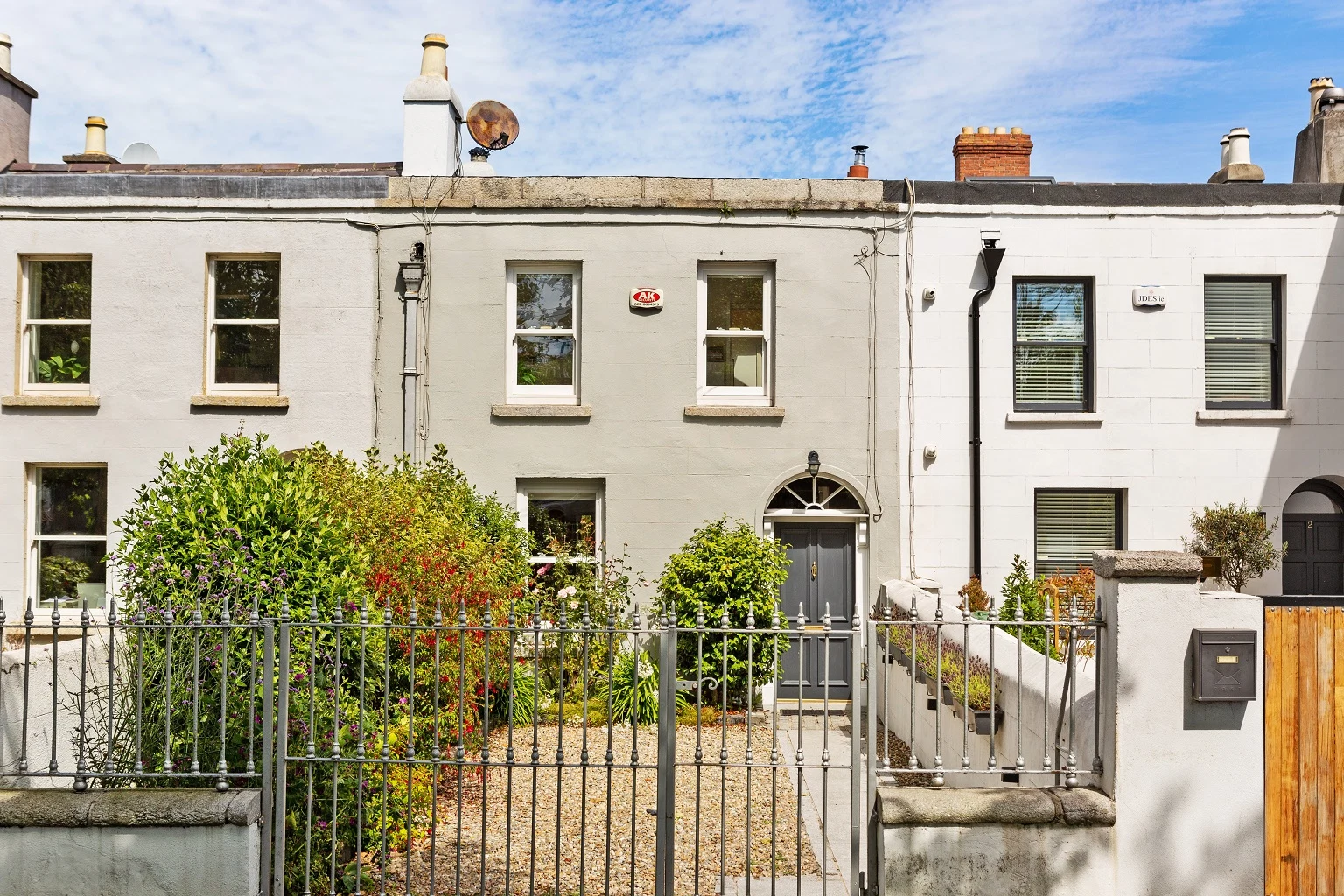 This recently-refurbished house in Portobello is priced at €800K
