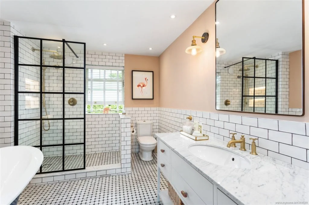 Saoirse Ronan's house at Pine Lodge, Greystones