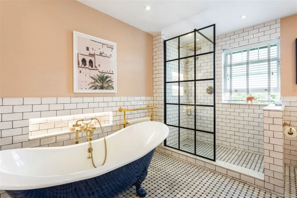 Saoirse Ronan's house at Pine Lodge, Greystones