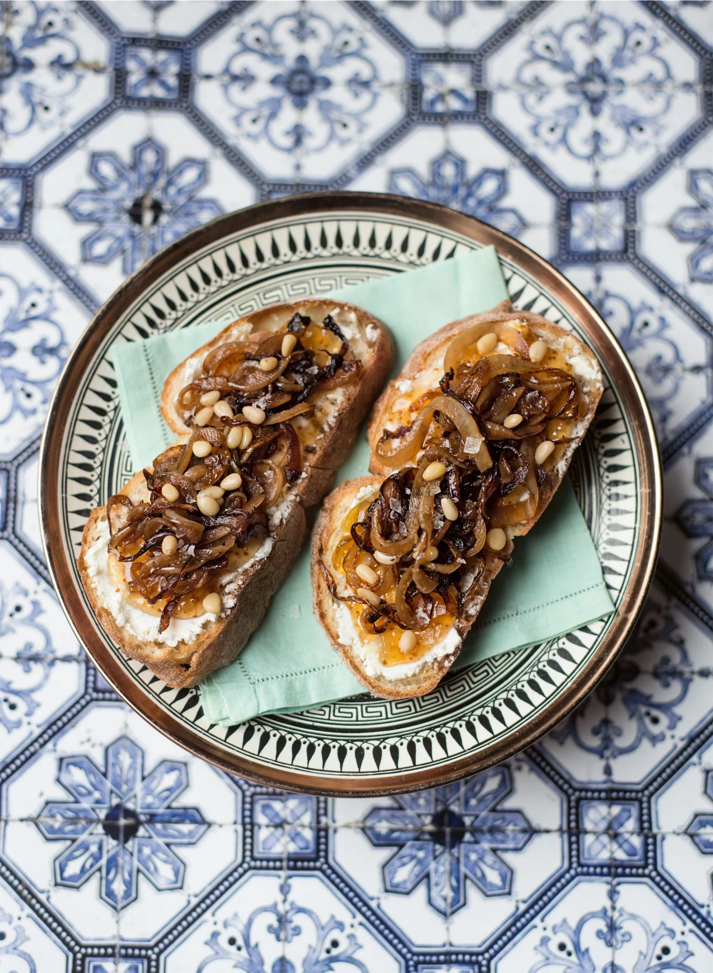Supper Club: No fuss onion and fig tartines