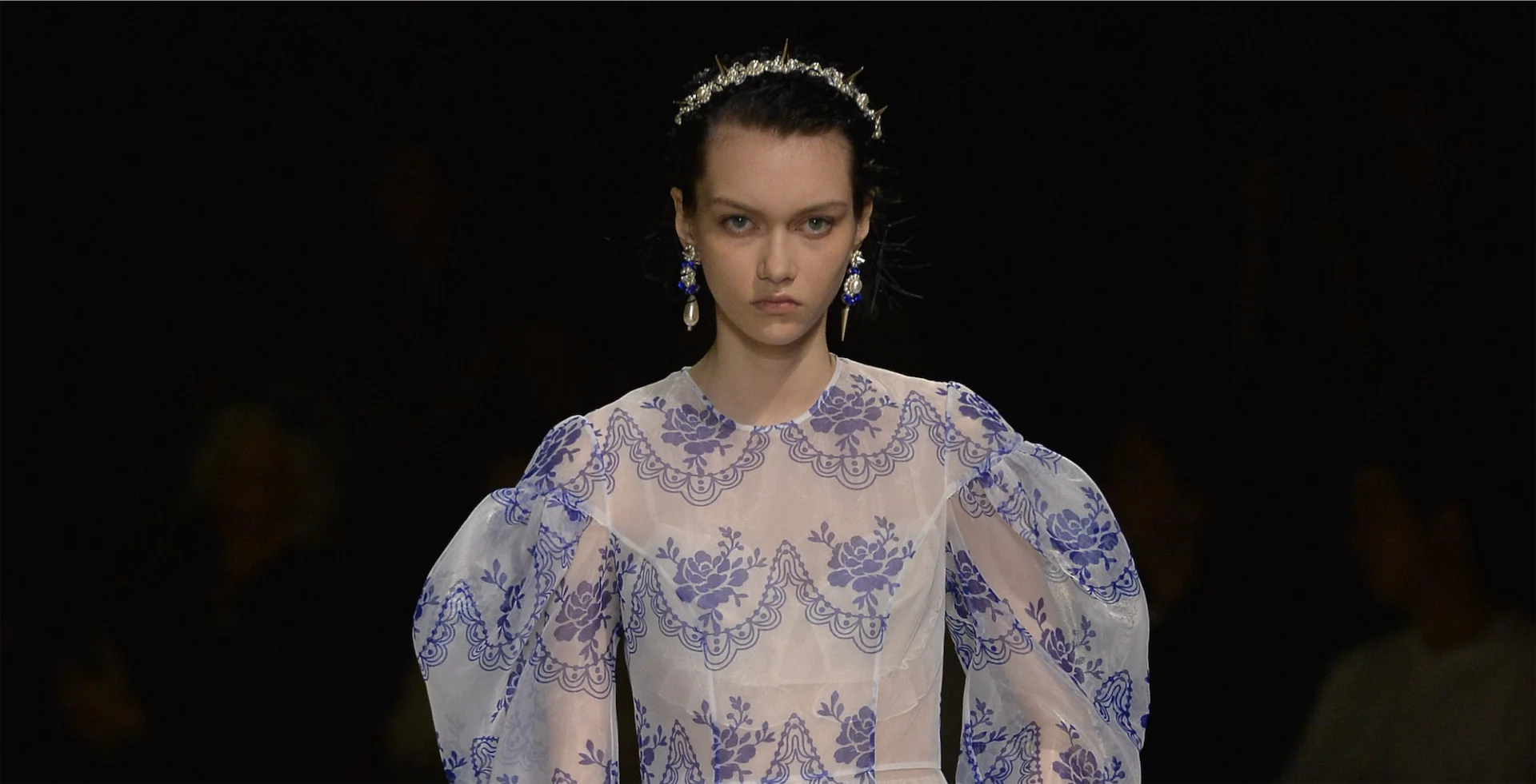 Simone Rocha’s SS20 collection soars to new Celtic heights at London Fashion Week Simone Rocha’s SS20 collection soars to new Celtic heights at London Fashion Week