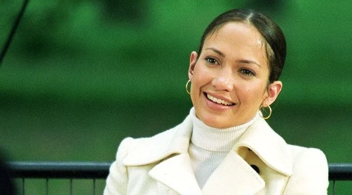 Why an outfit from ‘Maid in Manhattan’ is my autumn style inspiration