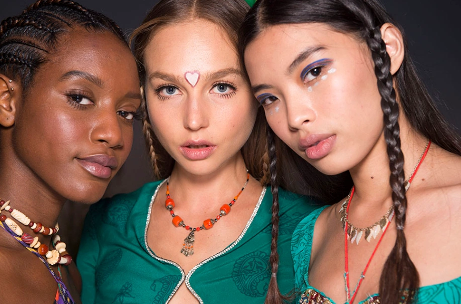 Brown mascara will subtly change your entire make-up look. Here’s how.