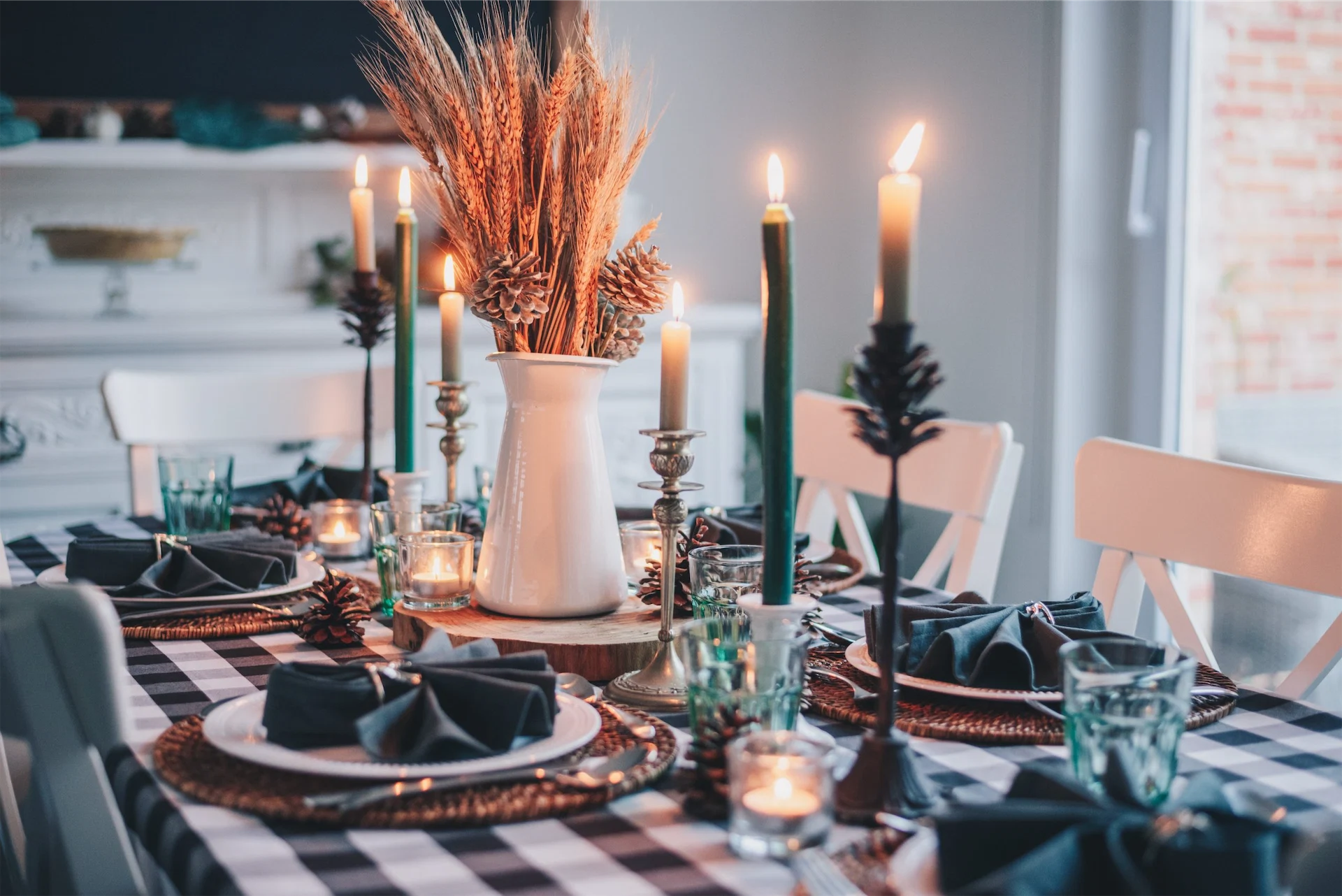 10 ways to create an Instagram-worthy Christmas tablescape 10 ways to create an Instagram-worthy Christmas tablescape