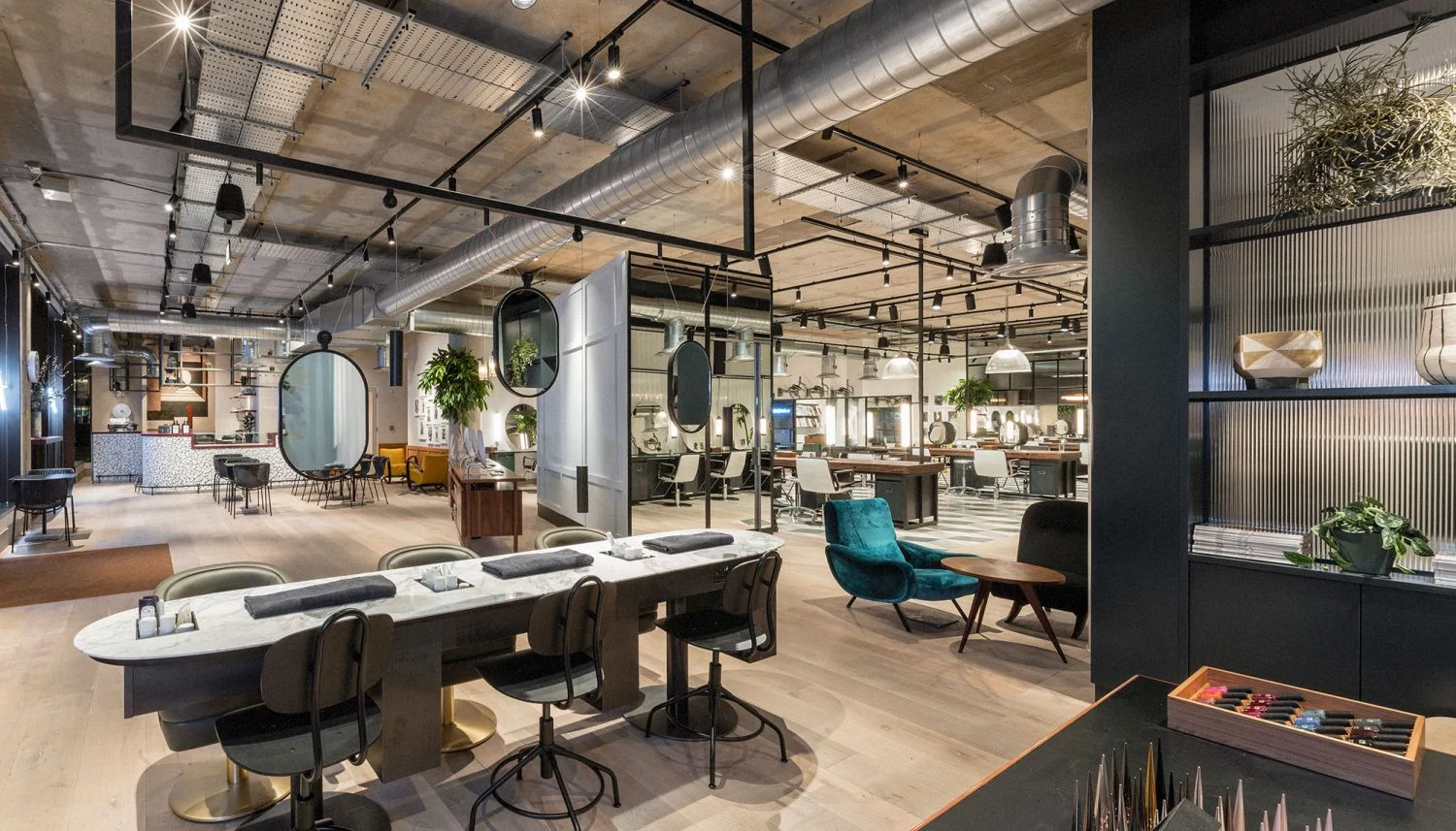 5 must-see spots to visit between shows at London Fashion Week 5 must-see spots to visit between shows at London Fashion Week