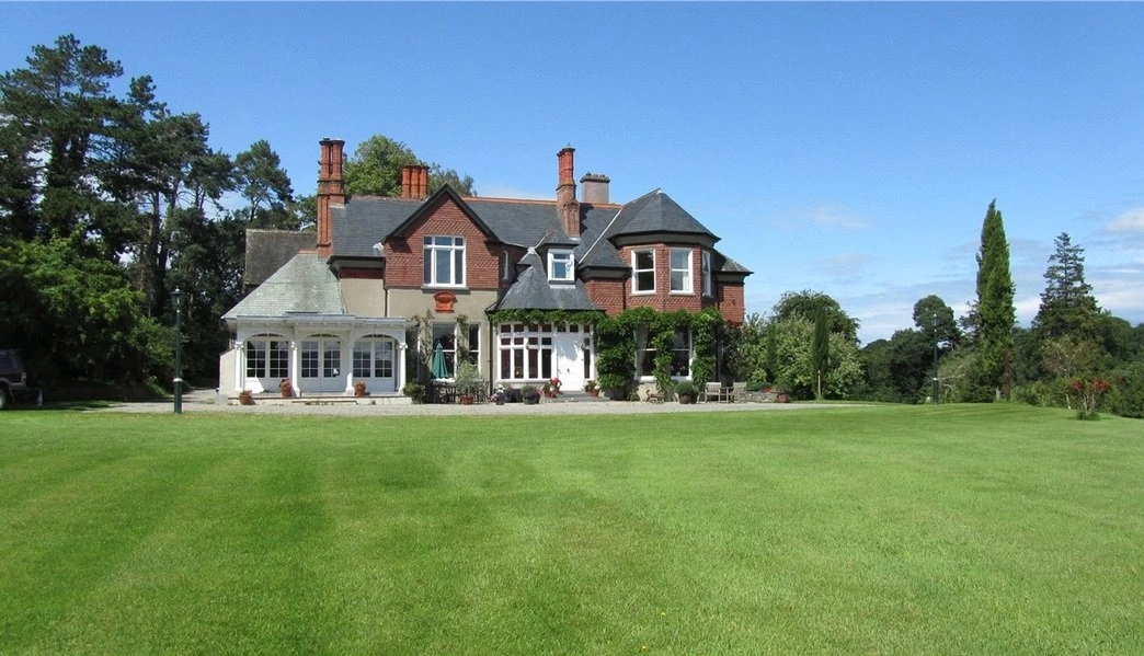 This Tipperary home with beautiful grounds is on sale for €2.2 million