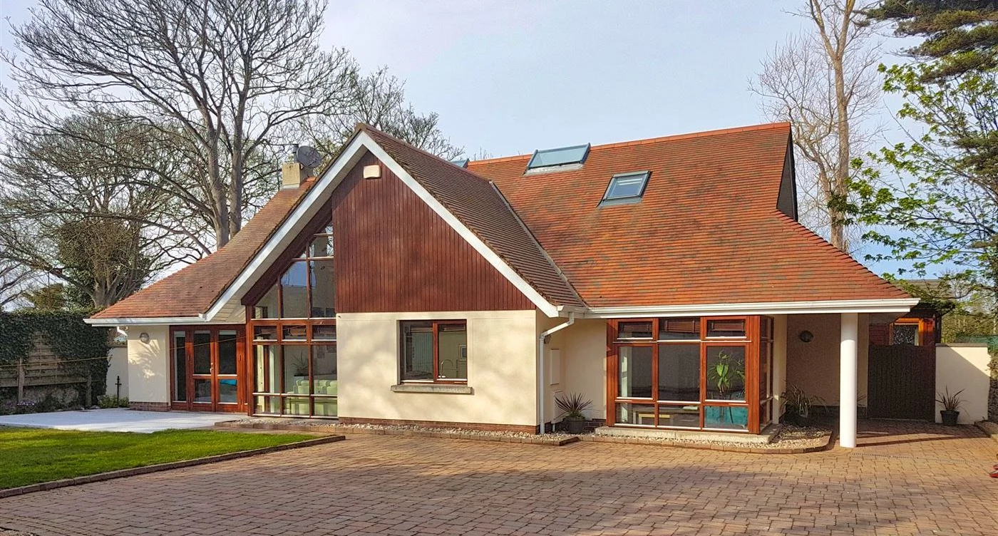 This contemporary 4-bed house in Sutton is priced at €1,000,000 This contemporary 4-bed house in Sutton is priced at €1,000,000