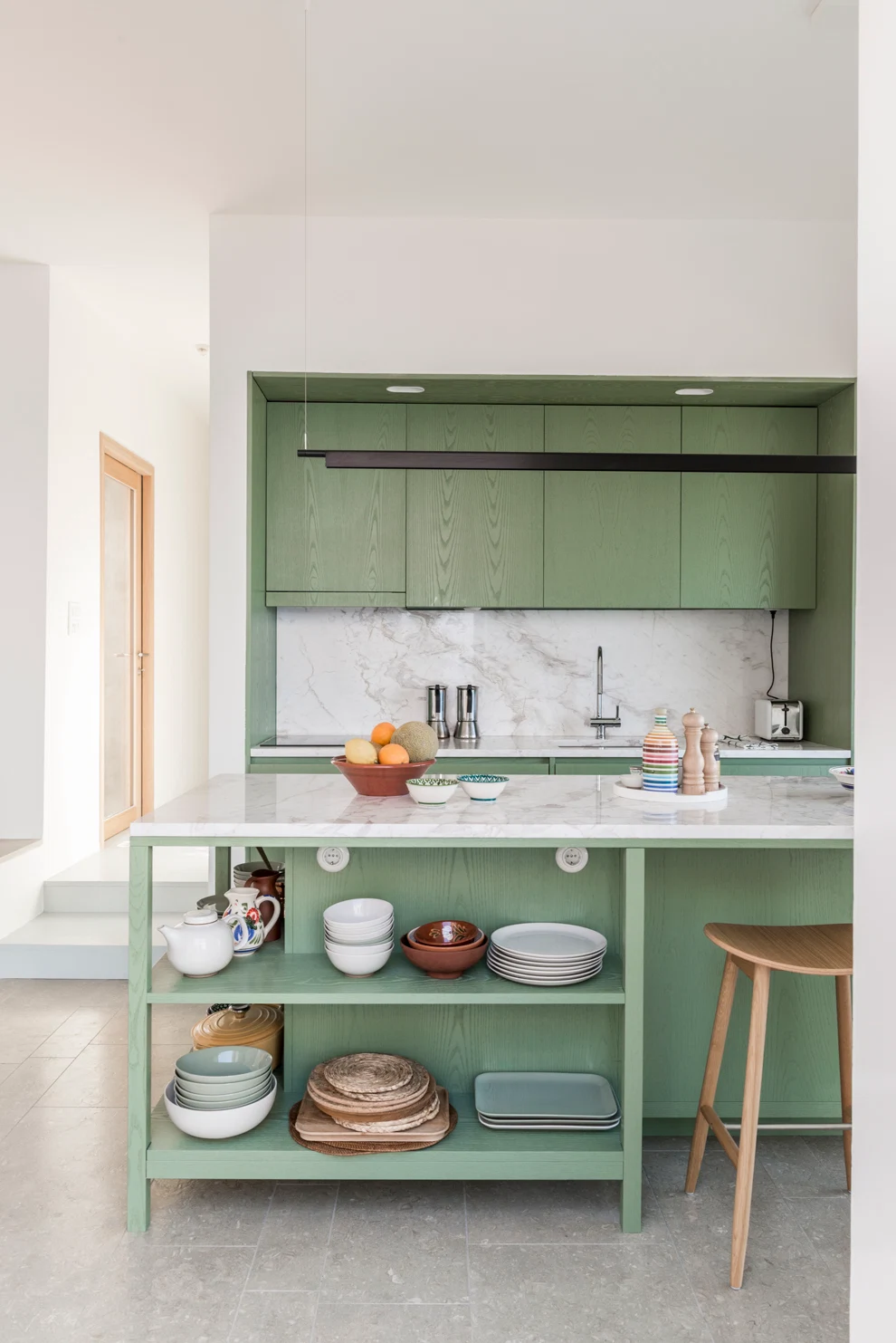 Karpathos_0670_2_Web_Christian Shaulin _painting_kitchen_cabinets