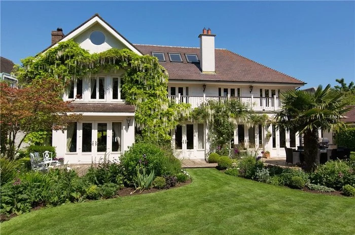 This spacious five-bedroom Donnybrook home is on the market for €2.75 million