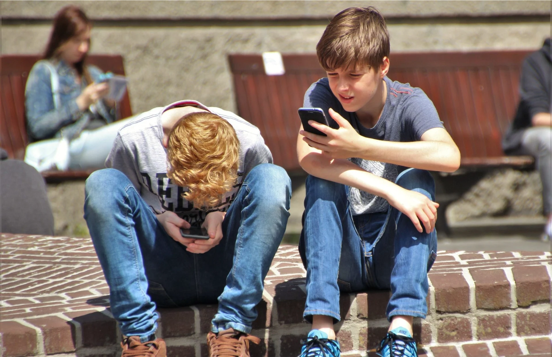 Irish teens rank in EU’s top 10 for cyberbullying and overuse of social media