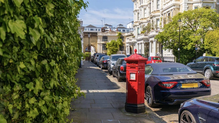 This “utterly disconnected” article on how the rich survive lockdown has gone viral with good reason