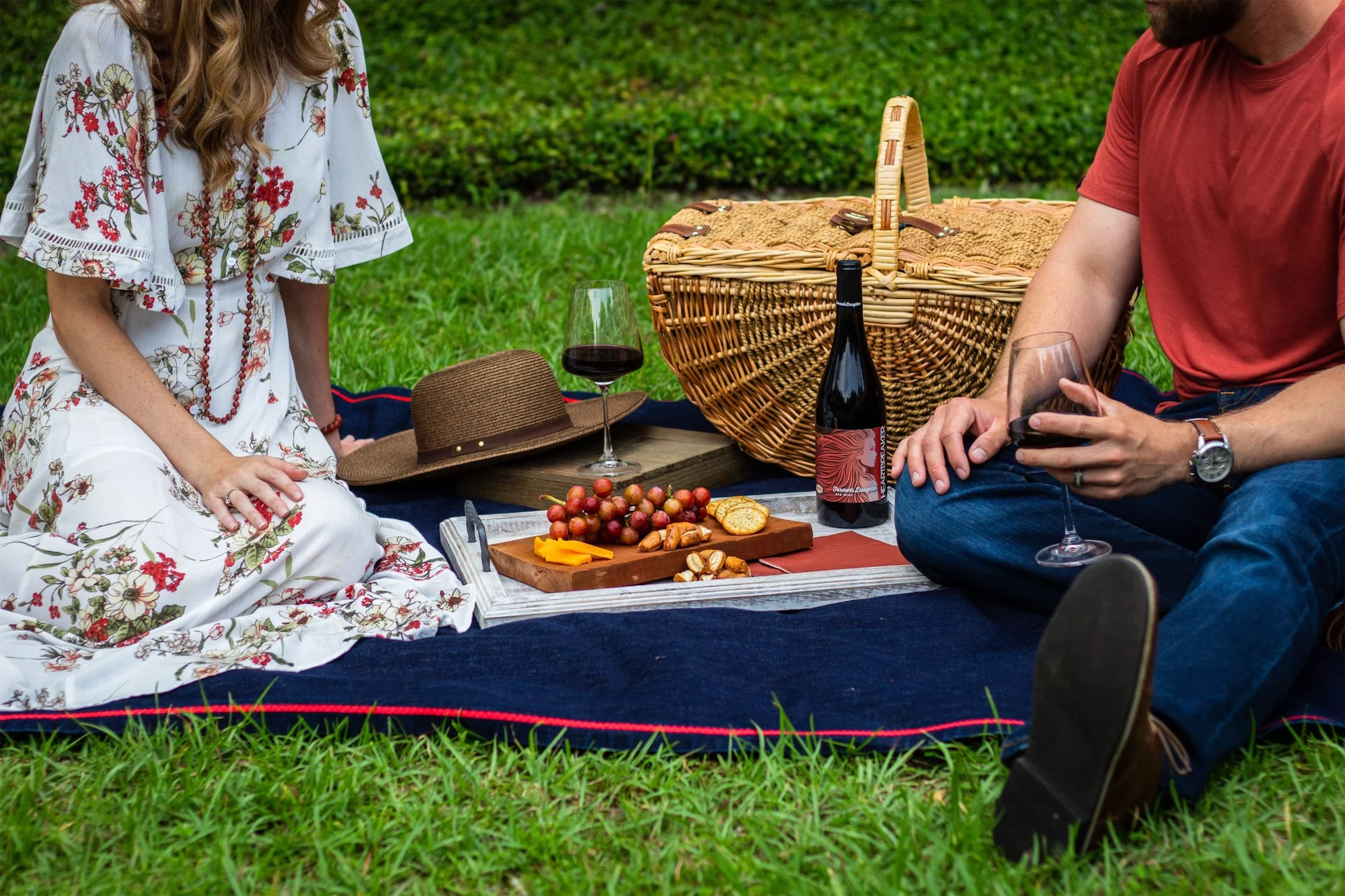 Romantic, socially distant date ideas that are so much better than Facetime Romantic, socially distant date ideas that are so much better than Facetime