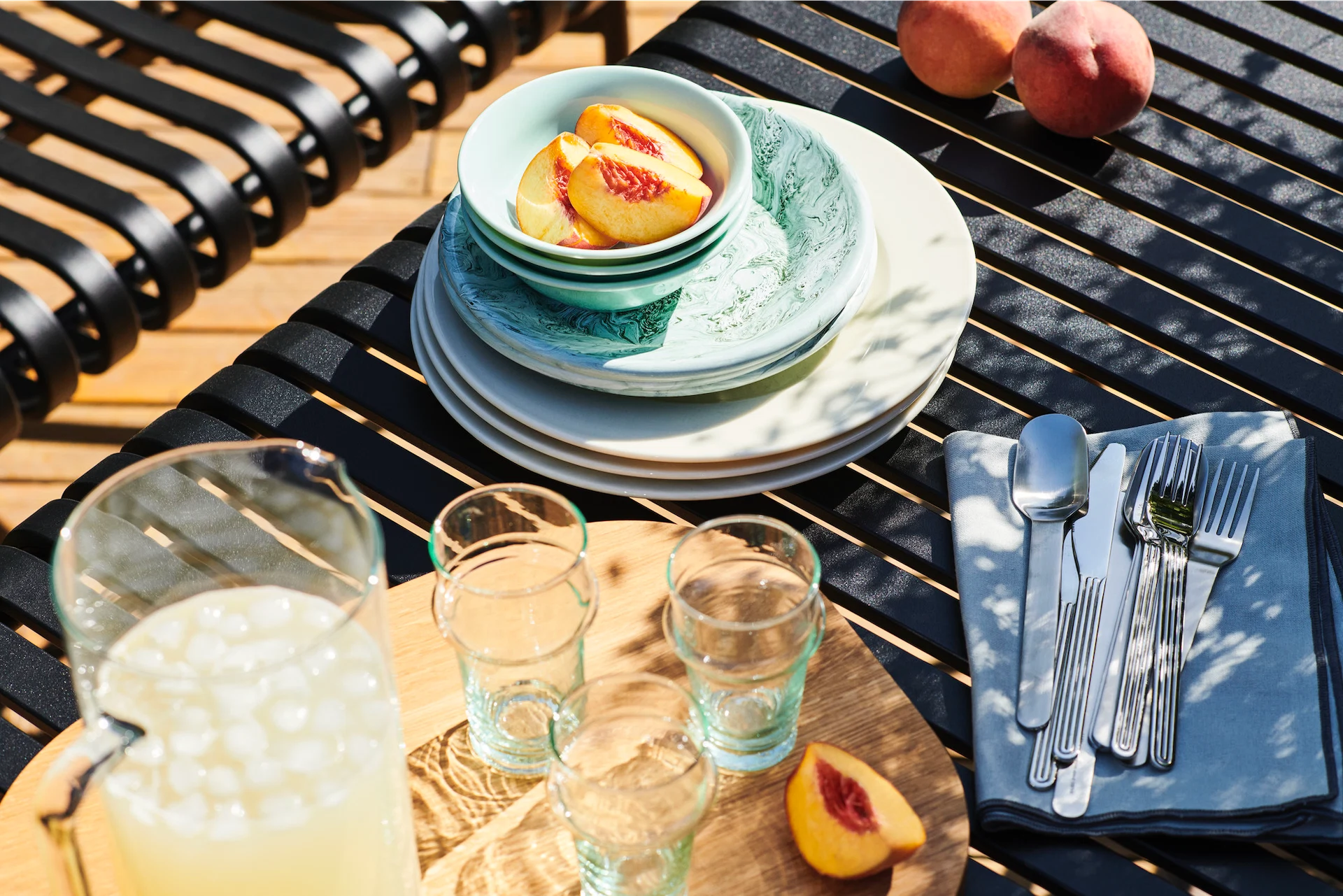 Embracing alfresco: 10 items under €50 to brighten up your outdoor dining situation