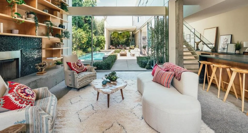 Emilia Clarke just listed her $5 million LA home and it’s a bookworm’s paradise Emilia Clarke just listed her $5 million LA home and it’s a bookworm’s paradise