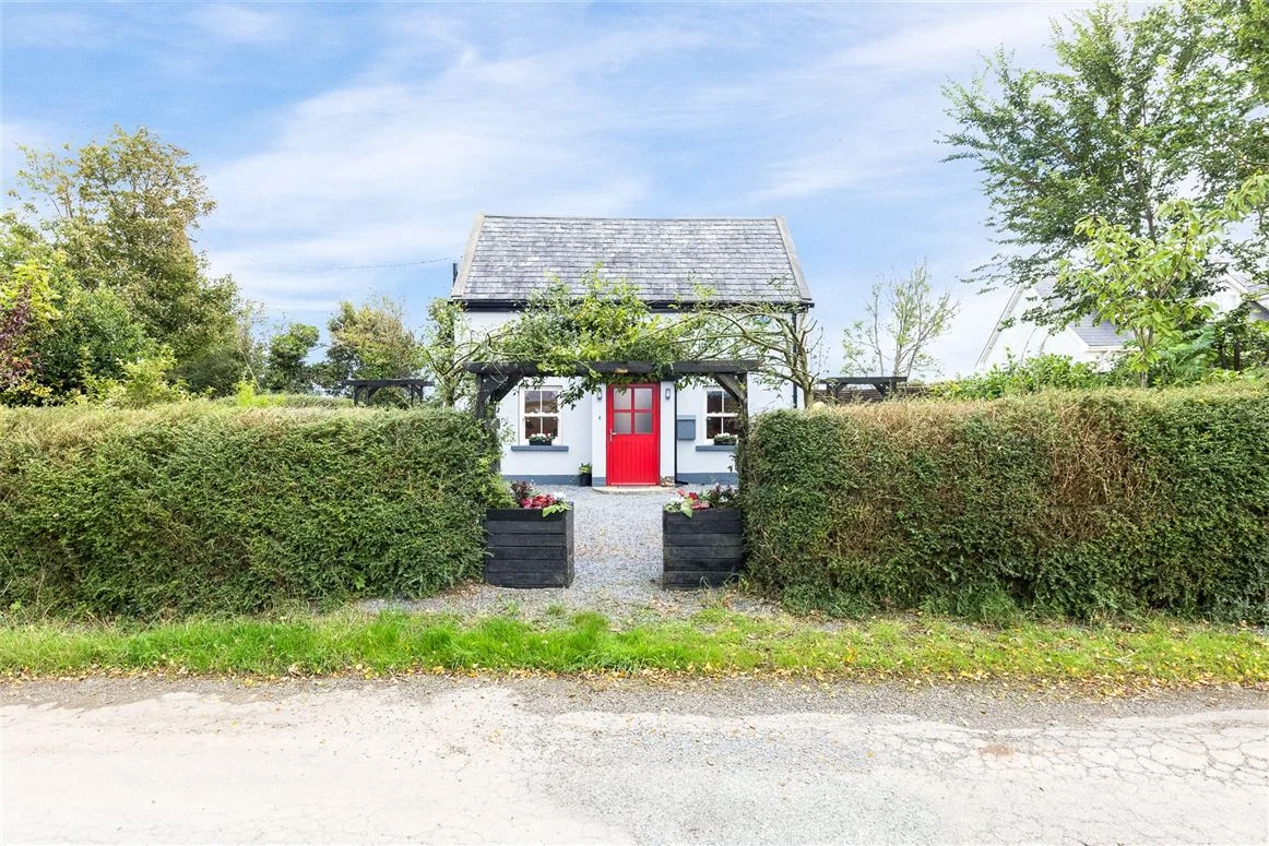 3 turnkey-ready rural retreats for sale in Ireland for under €160,000