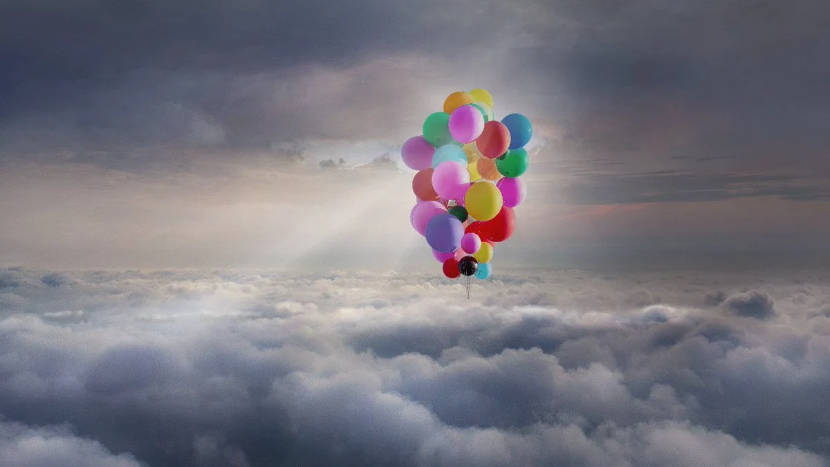 WATCH: David Blaine attempts to fly over Arizona holding helium balloons