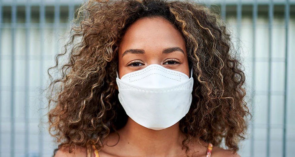 4 ways to prevent and treat maskne according to skincare experts