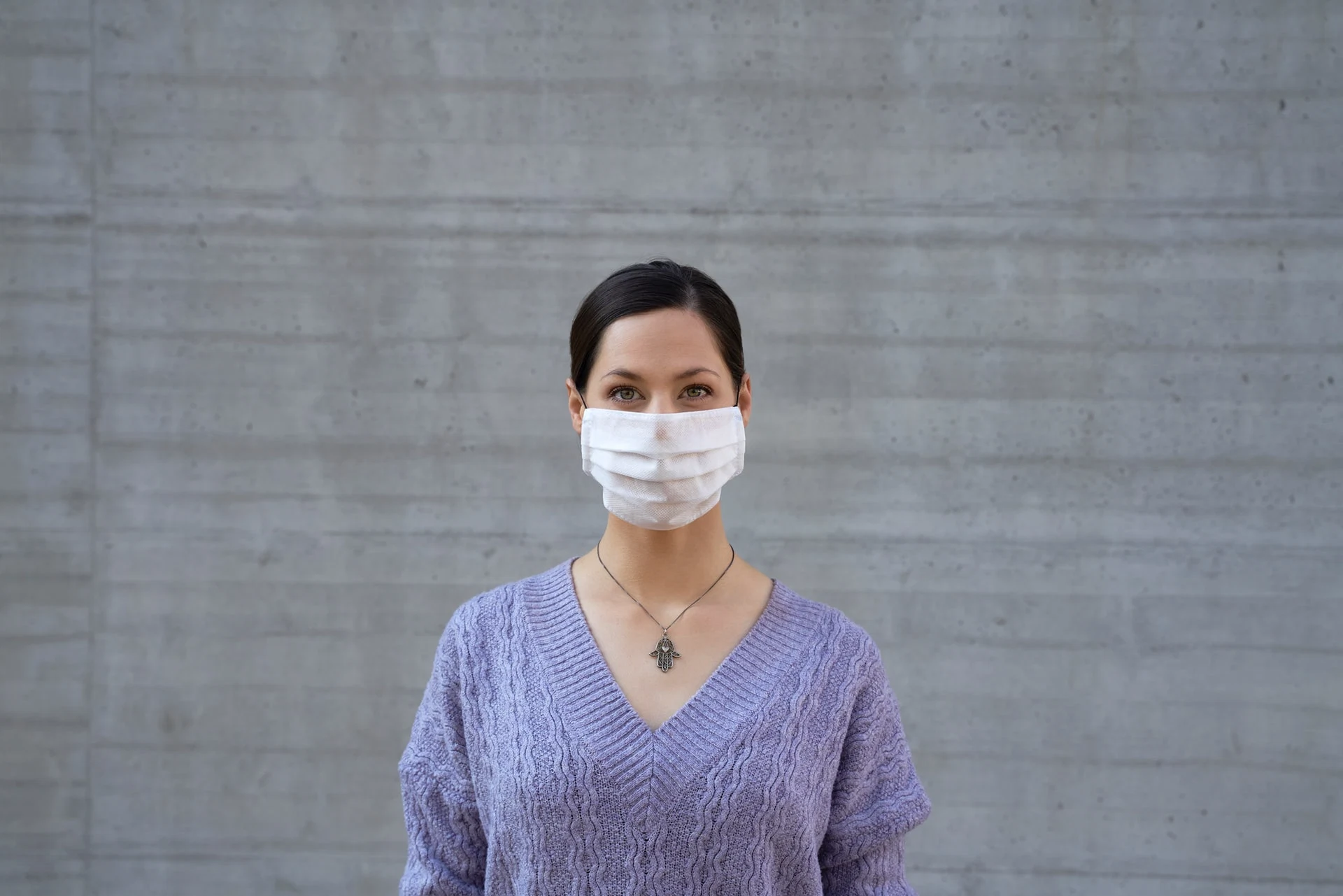 How not to wear a face mask, according to NPHET