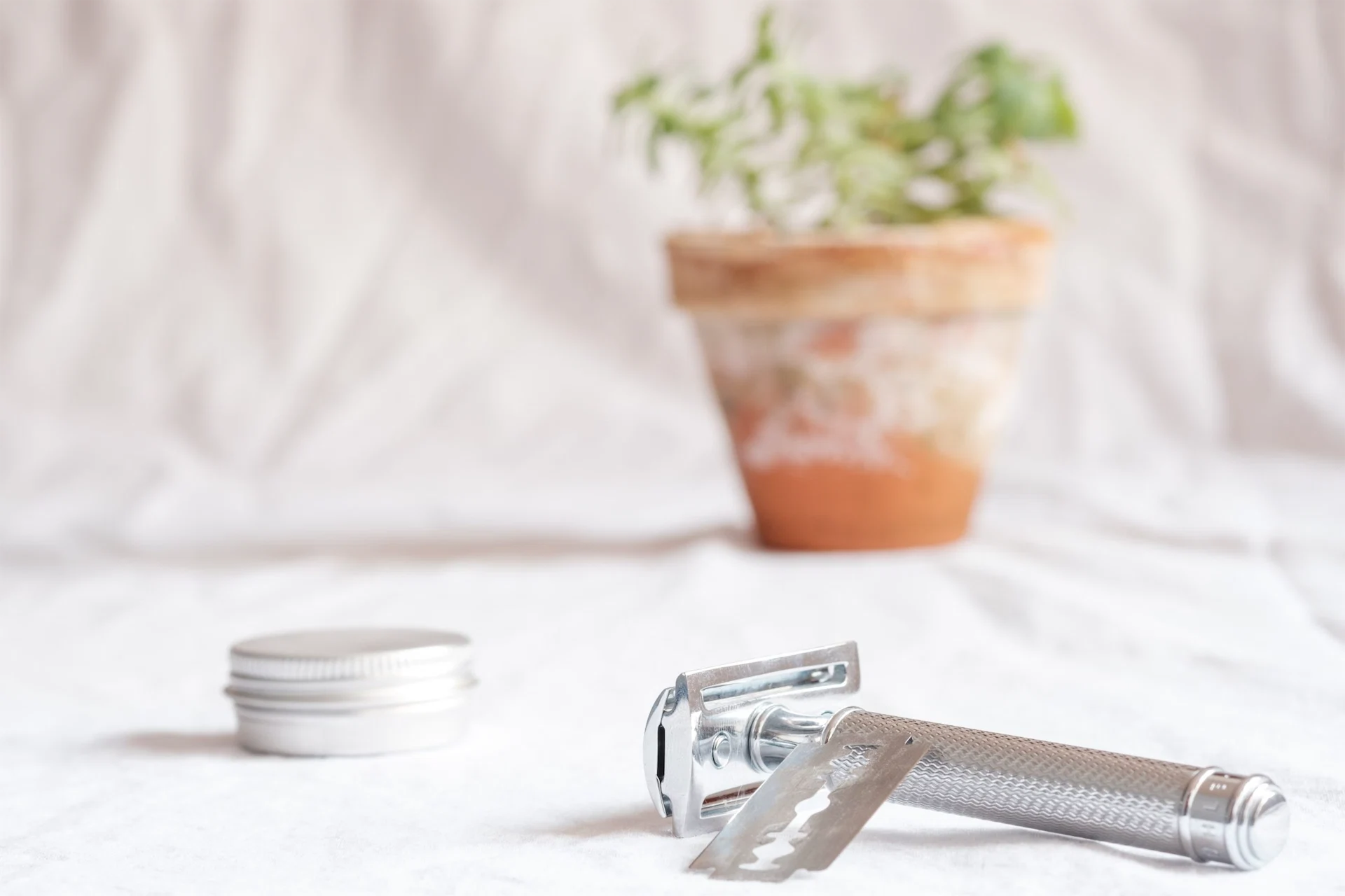 Do it like a dude: shaving gets a sustainable makeover in this ultimate guide