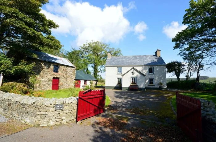 3 chocolate box cottages for sale in Donegal for under €165,000