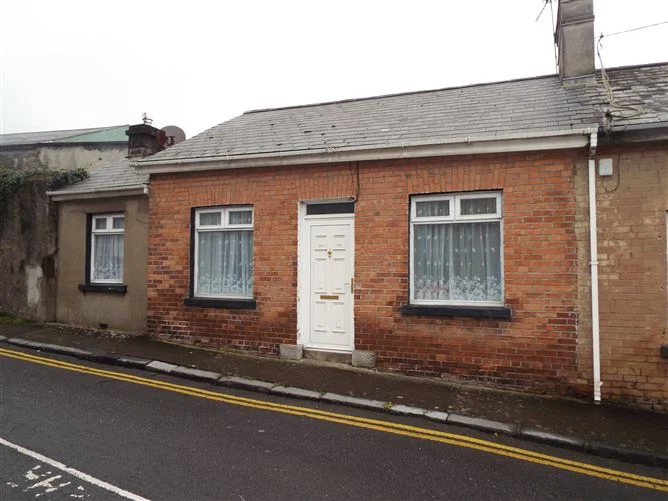 fixer-uppers for €100,000