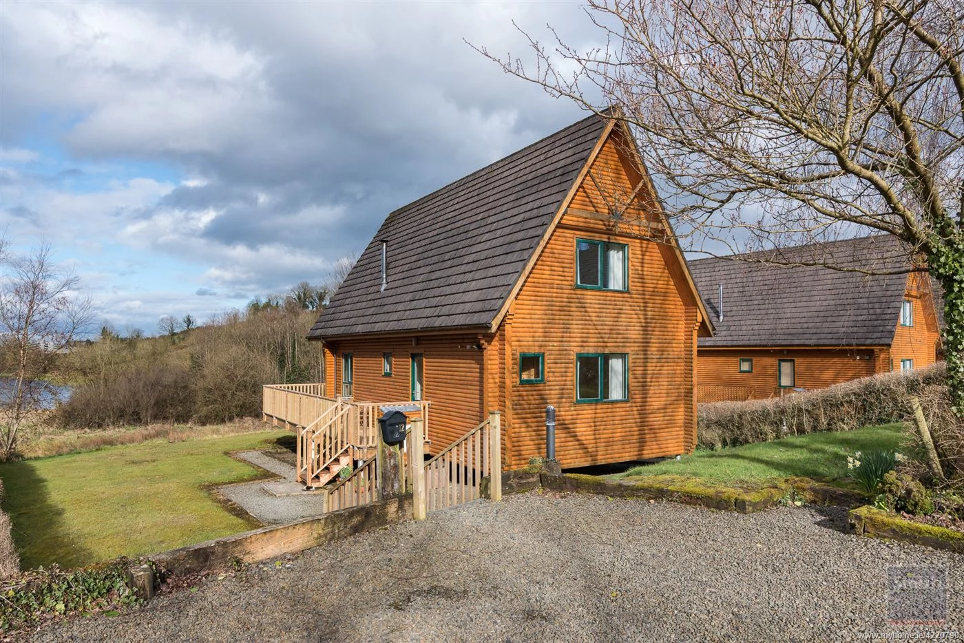 3 snug log cabins for sale in Ireland for under €170,000