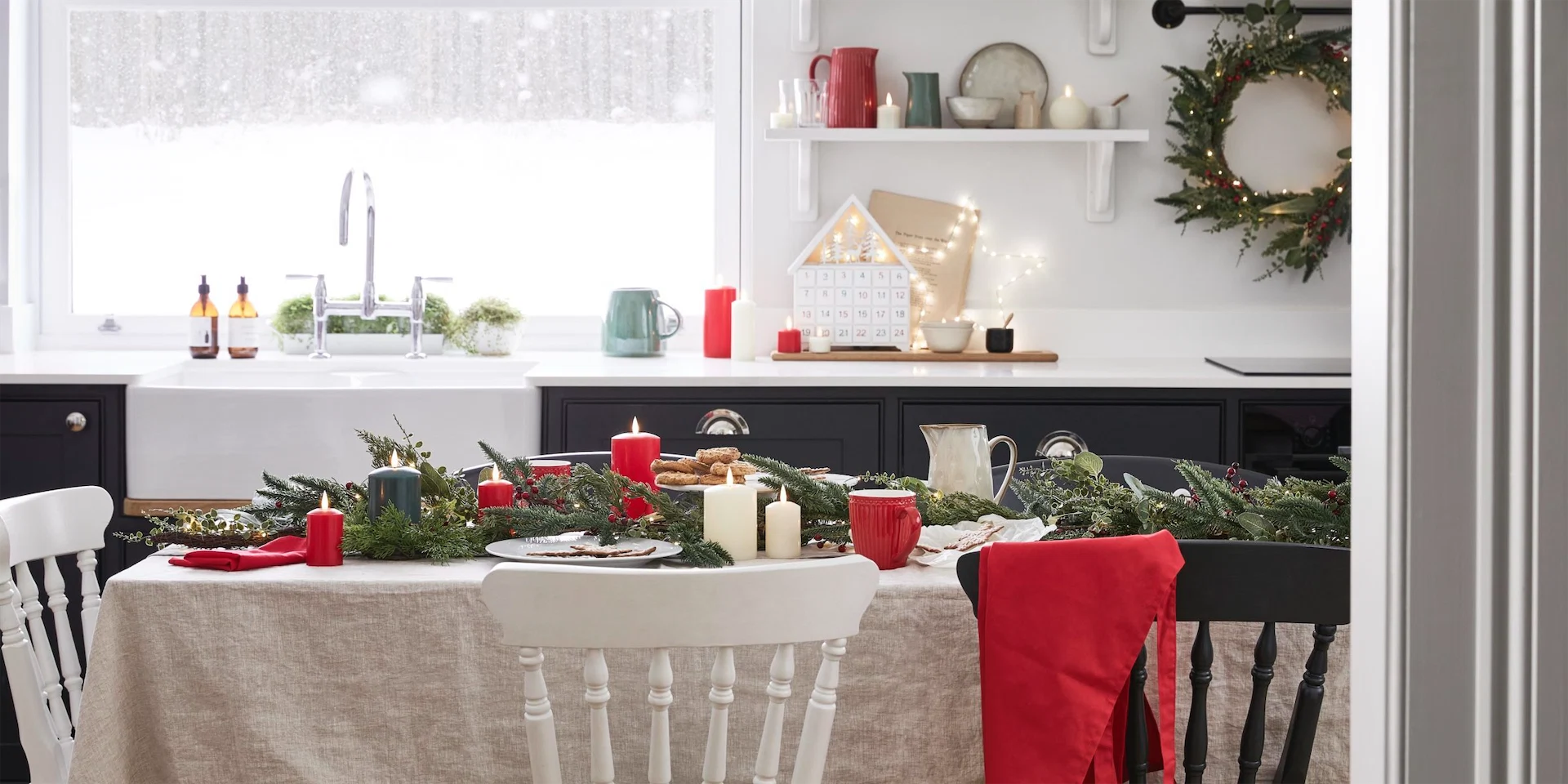 8 gorgeous last-minute Christmas decorations to buy from Irish shops (for under €35)