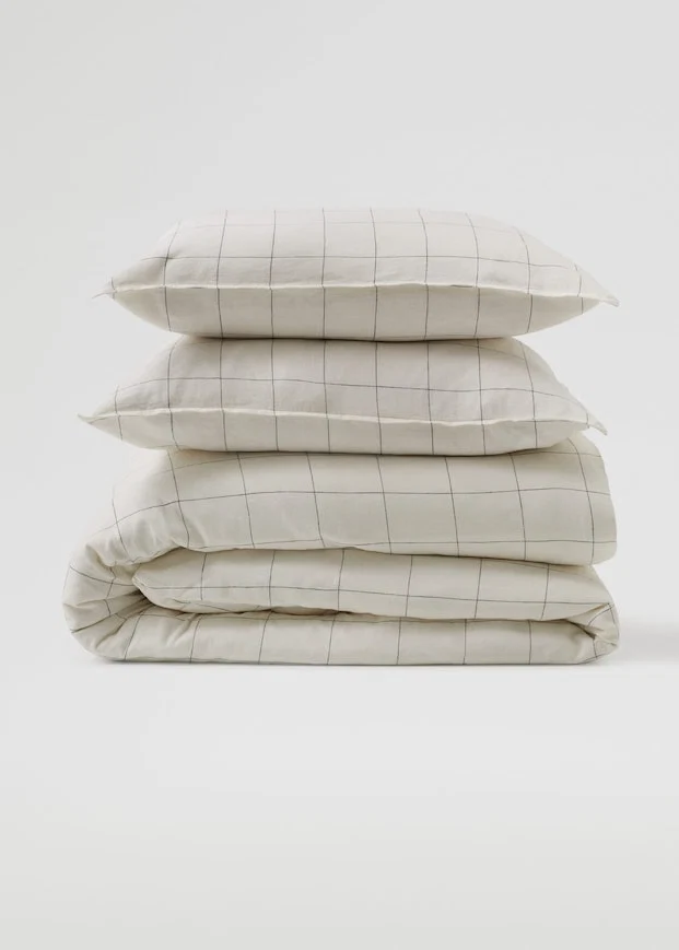 Checked linen duvet cover, from €69.99