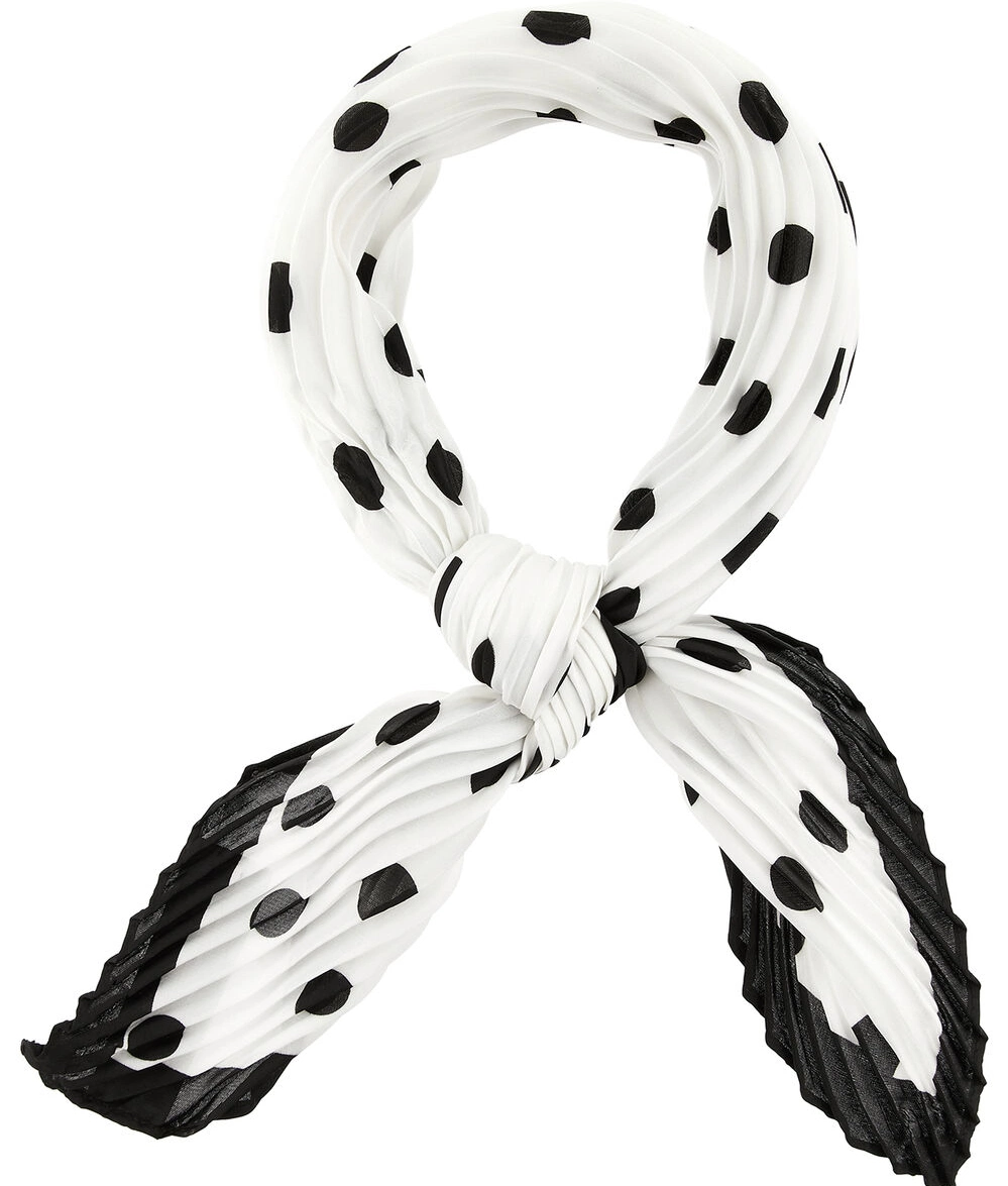 Accessorize Monochrome Scarf, €4.77