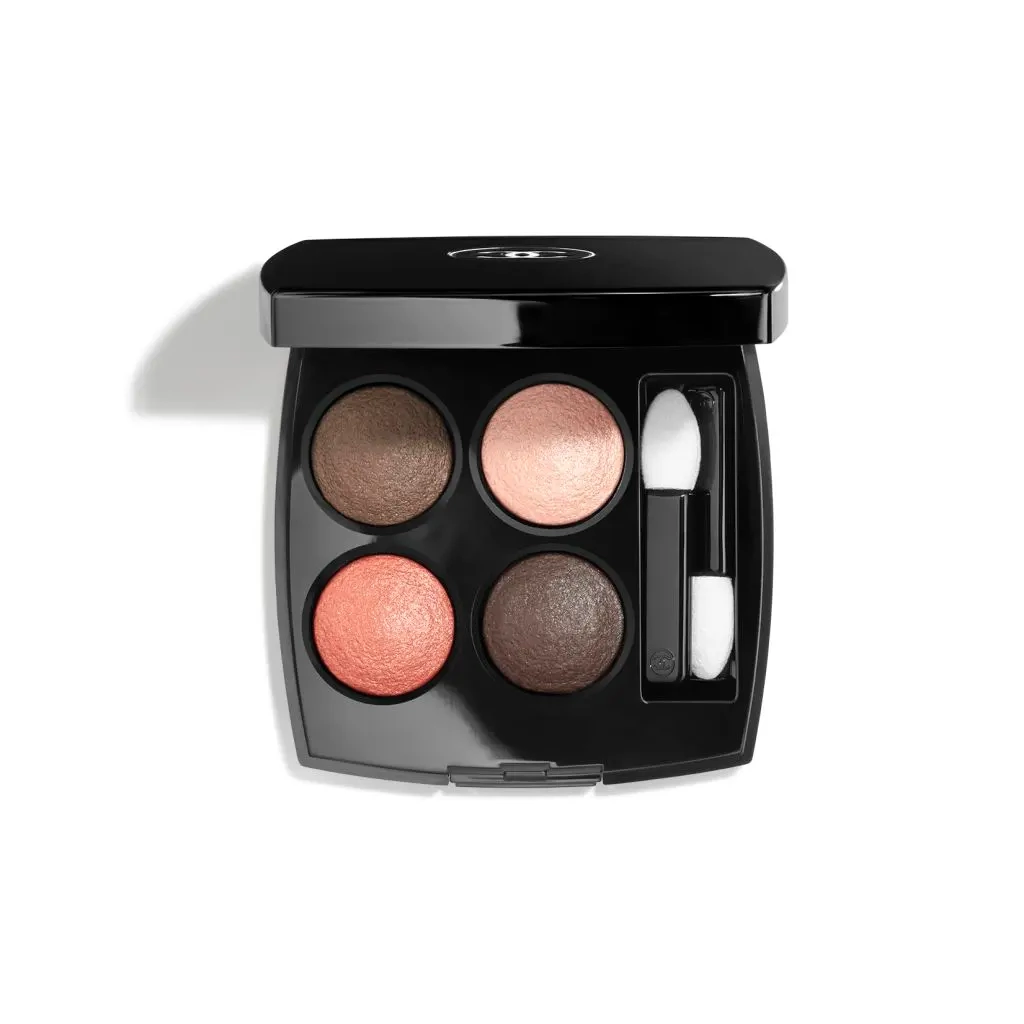 Chanel Les 4 Ombres Eyeshadow in Tissé Vendôme, €55