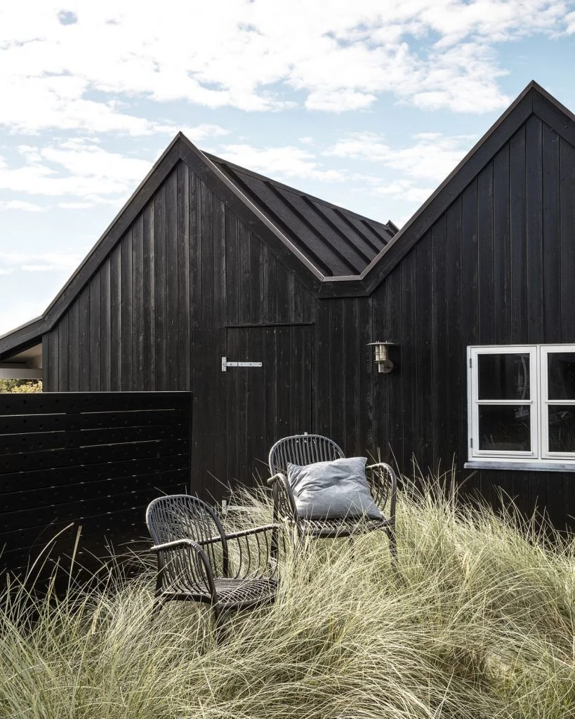 small space outdoor furniture