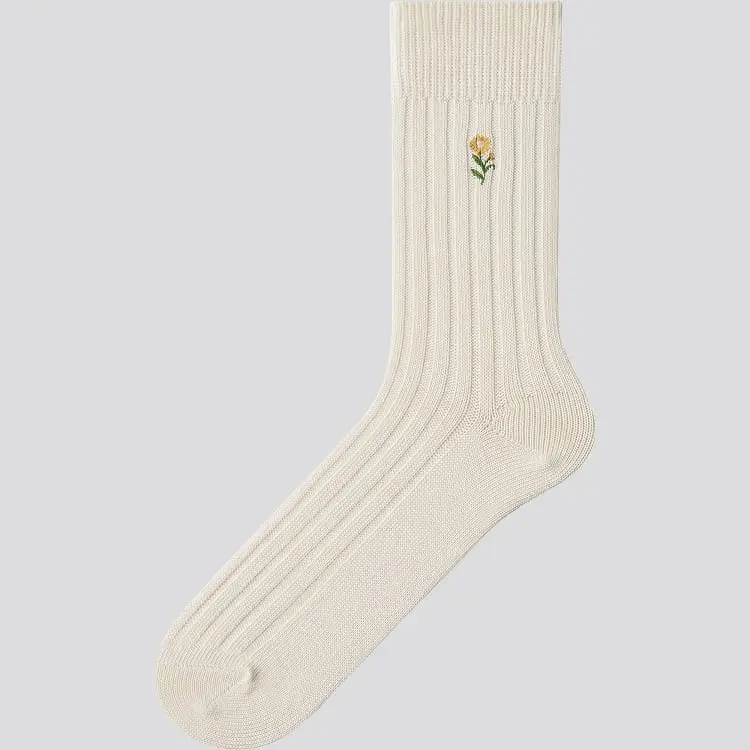 Ribbed Socks, €3.90