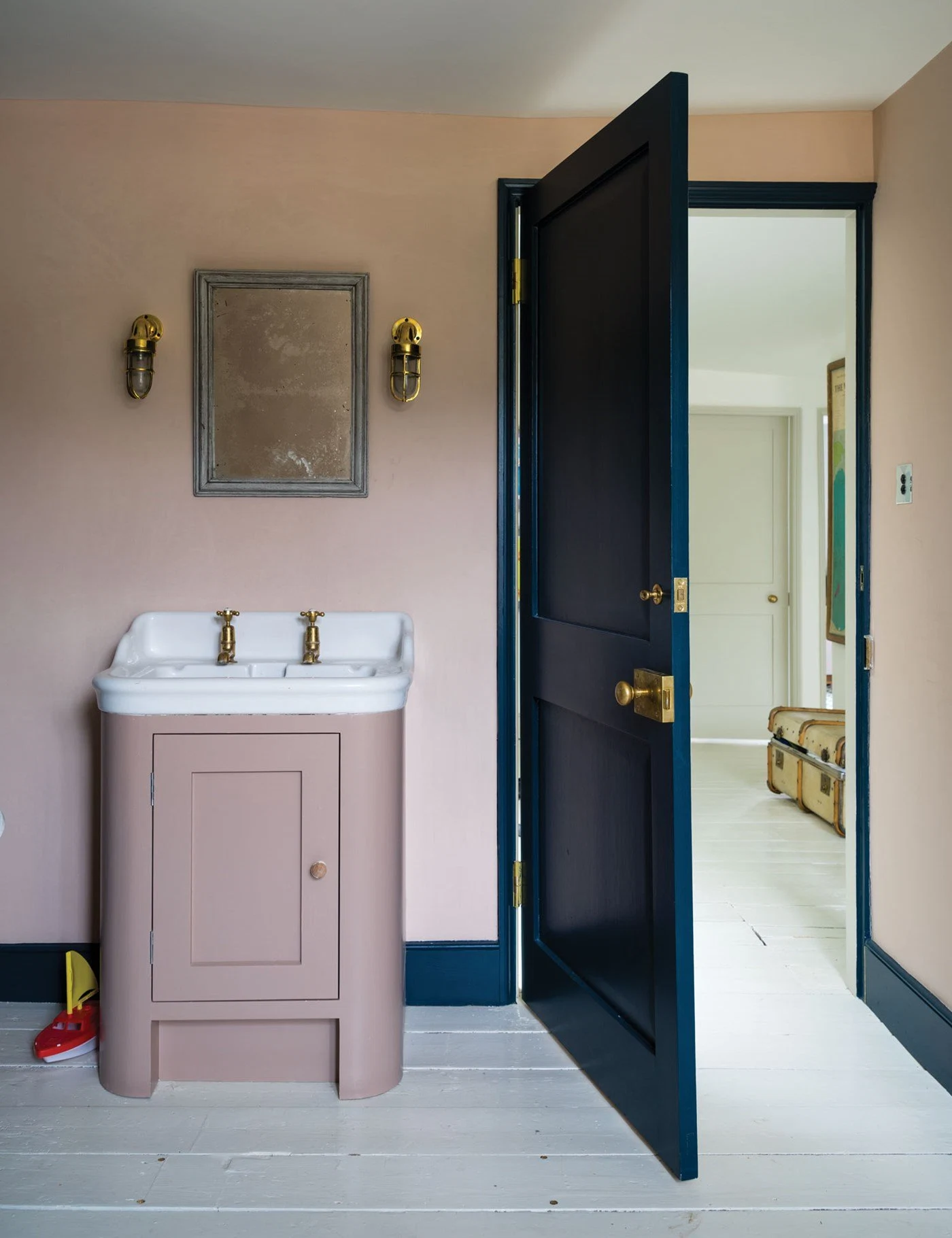 Pink Ground, Setting Plaster and Hague blue, Farrow & Ball