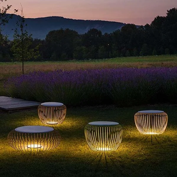 Meridiano floor lamps, from €1,740