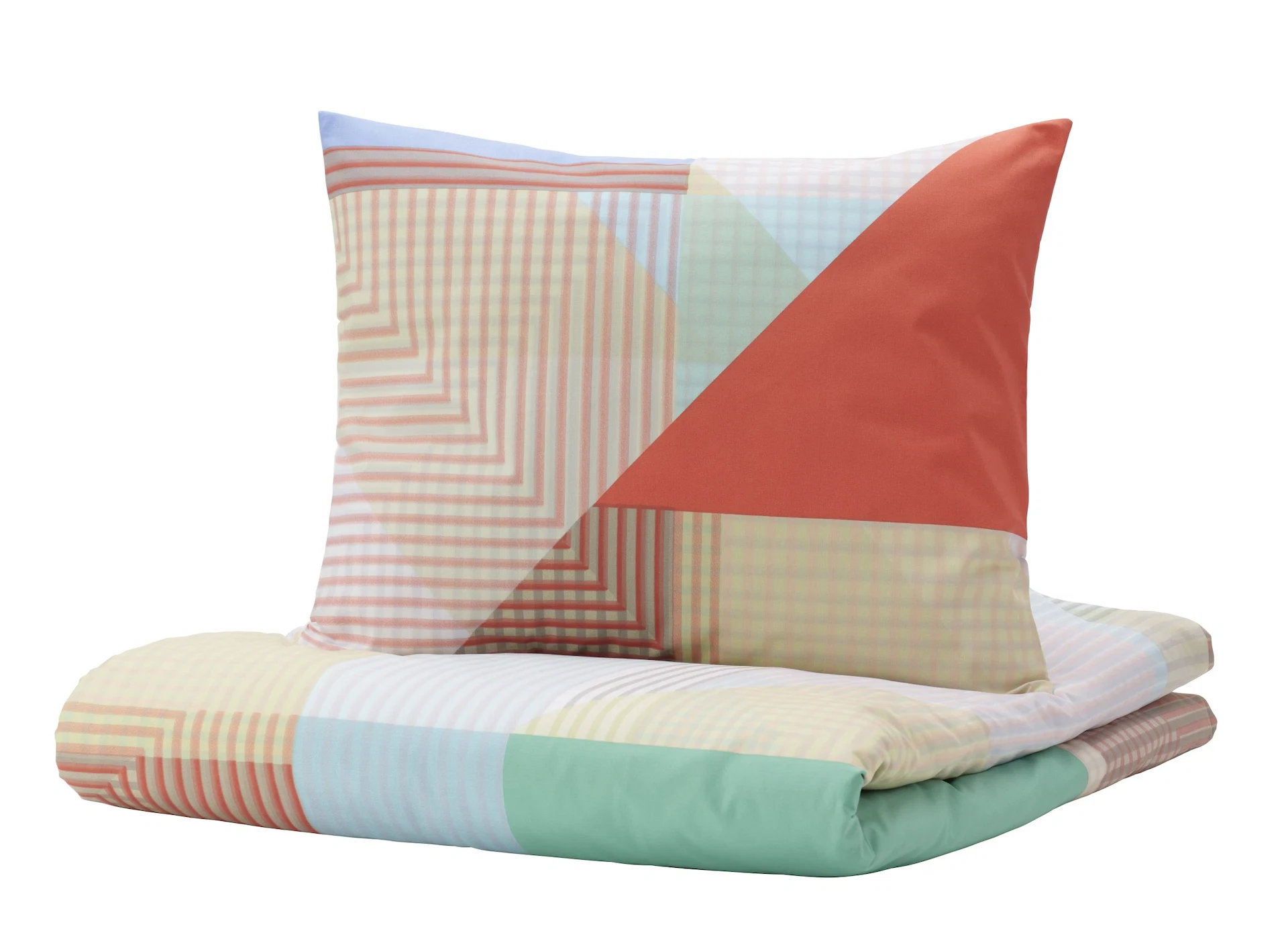 Pimpernöt quilt cover and pillowcase, €17