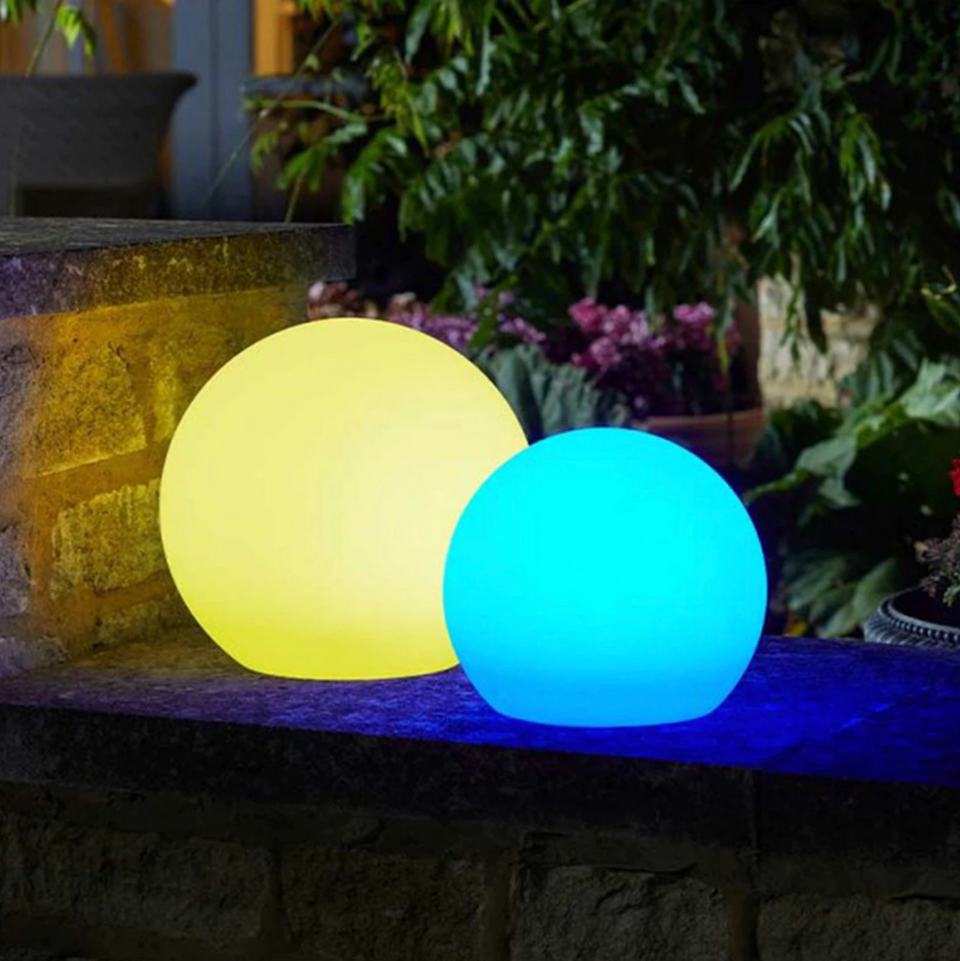 Solar Orb -Multi Colour Setting Large, €24.95