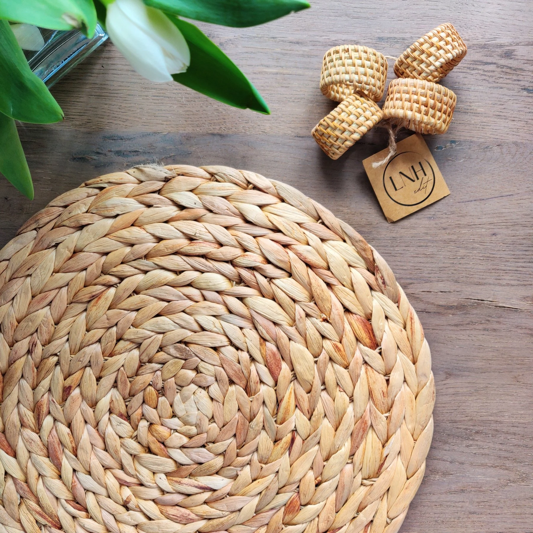 Water hyacinth placemat, €12.50, LNH Edit